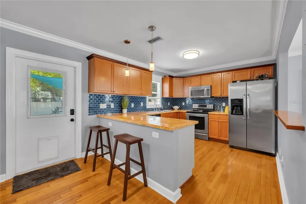 812 W Coral Street Tampa FL 33602