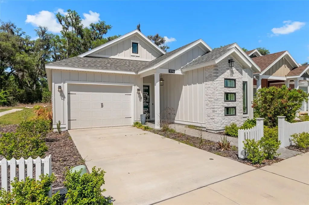 1016 NW 132nd Boulevard Newberry FL 32669