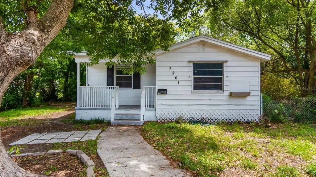 2201 Dolarway Street Sanford FL 32771