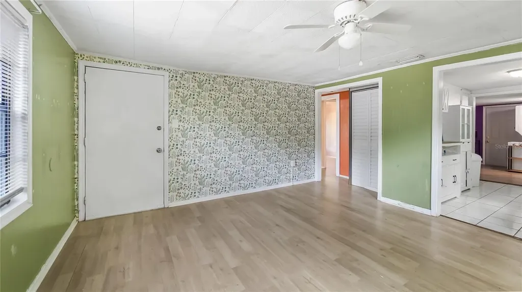 2201 Dolarway Street Sanford FL 32771