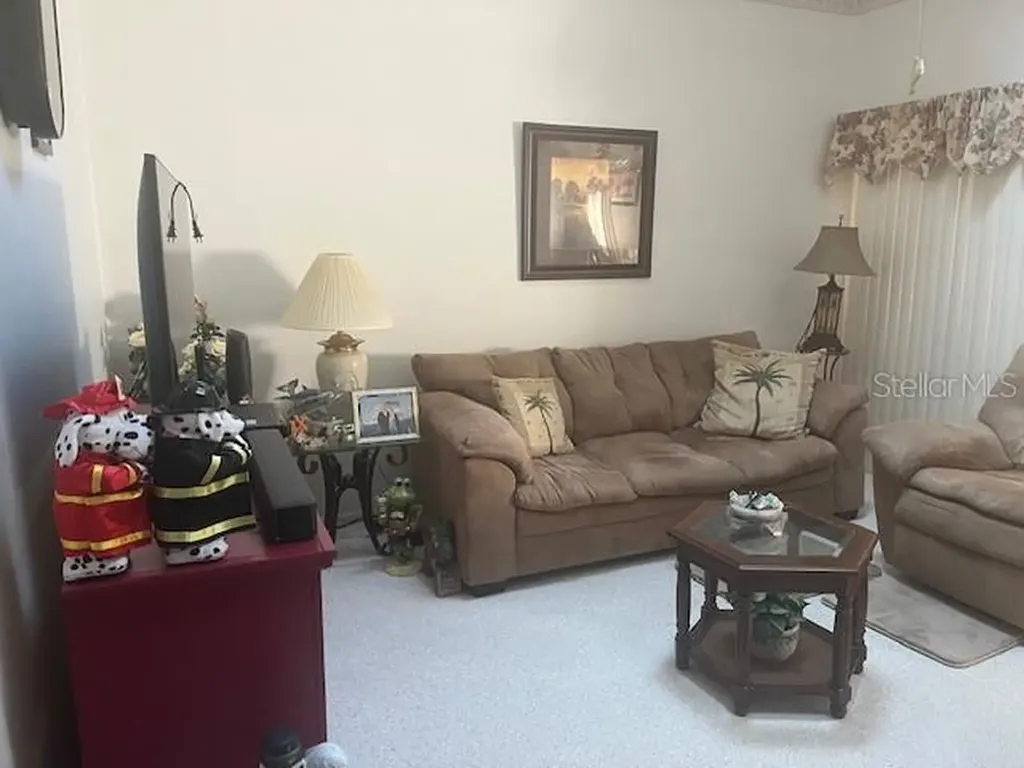 9430 Nakoma Way Weeki Wachee FL 34613