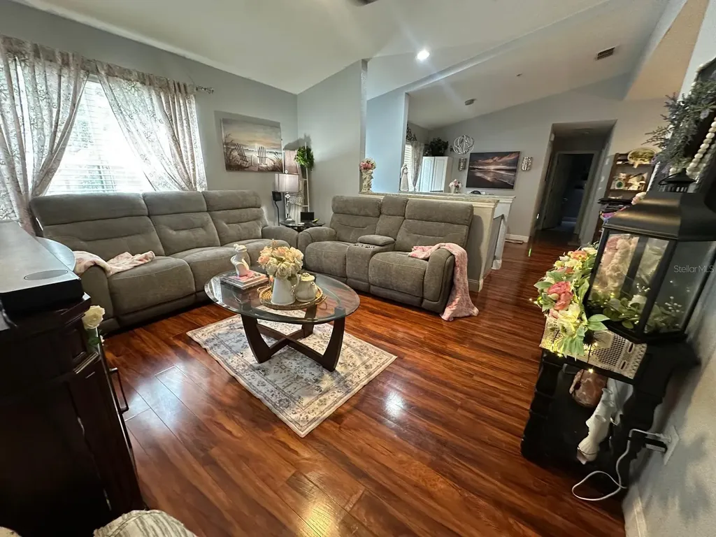 875 Grand Regency Point Altamonte Springs FL 32714
