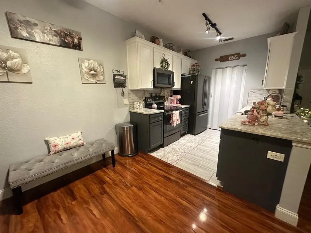 875 Grand Regency Point Altamonte Springs FL 32714