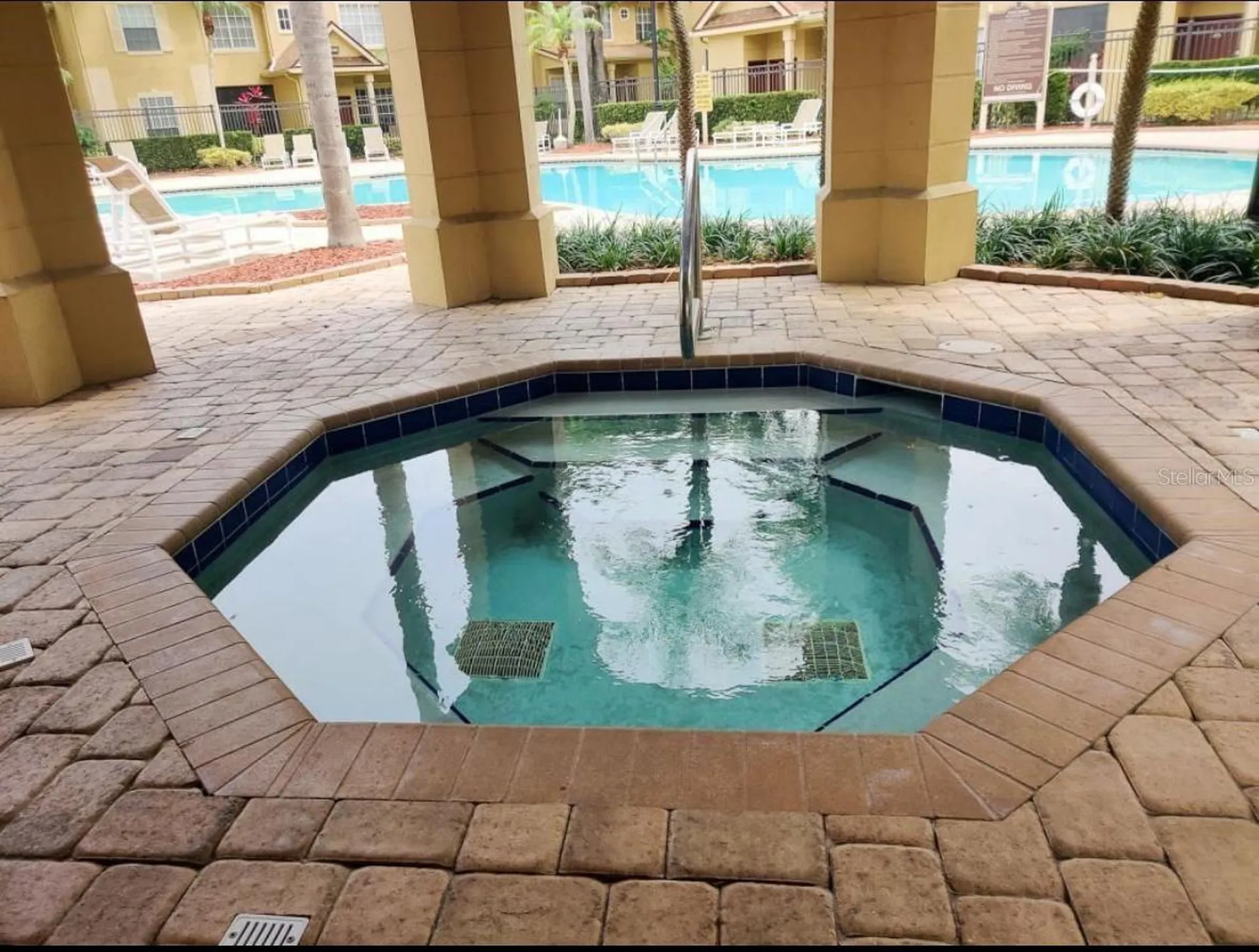 875 Grand Regency Point Altamonte Springs FL 32714