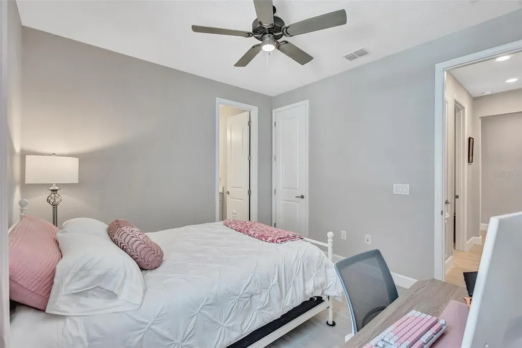 6339 Dolostone Drive Lakeland FL 33811