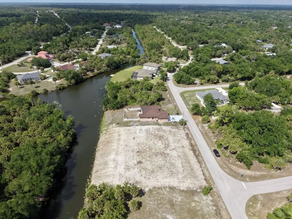 553 Pembroke Drive Port Charlotte FL 33954