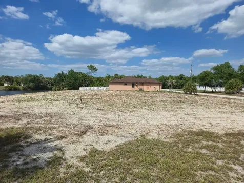 553 Pembroke Drive Port Charlotte FL 33954