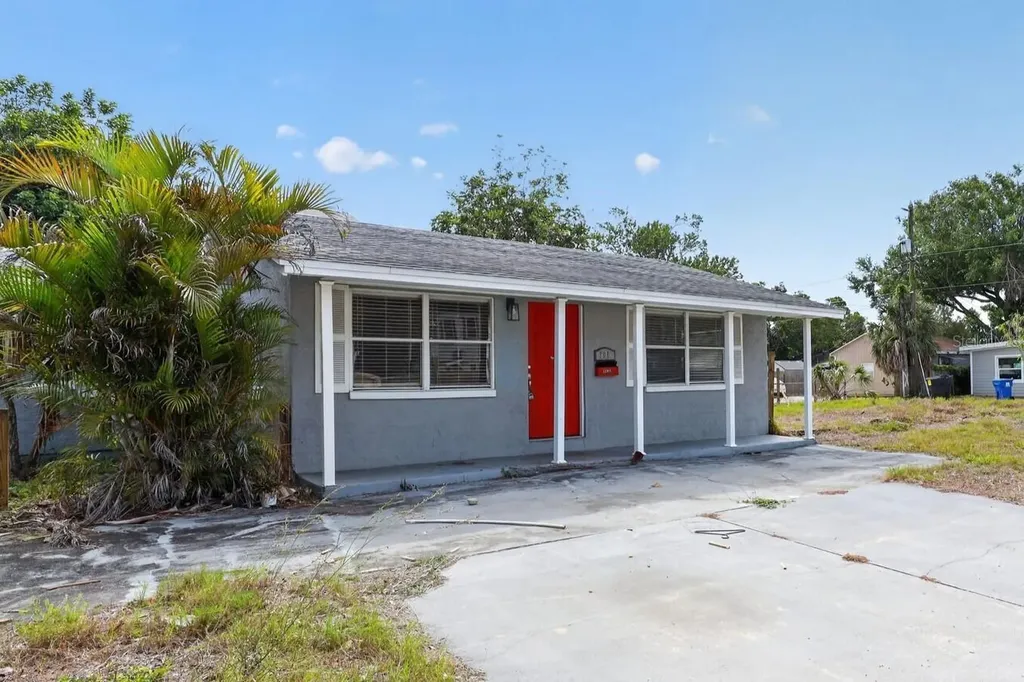 300 52nd Street S St Petersburg FL 33707