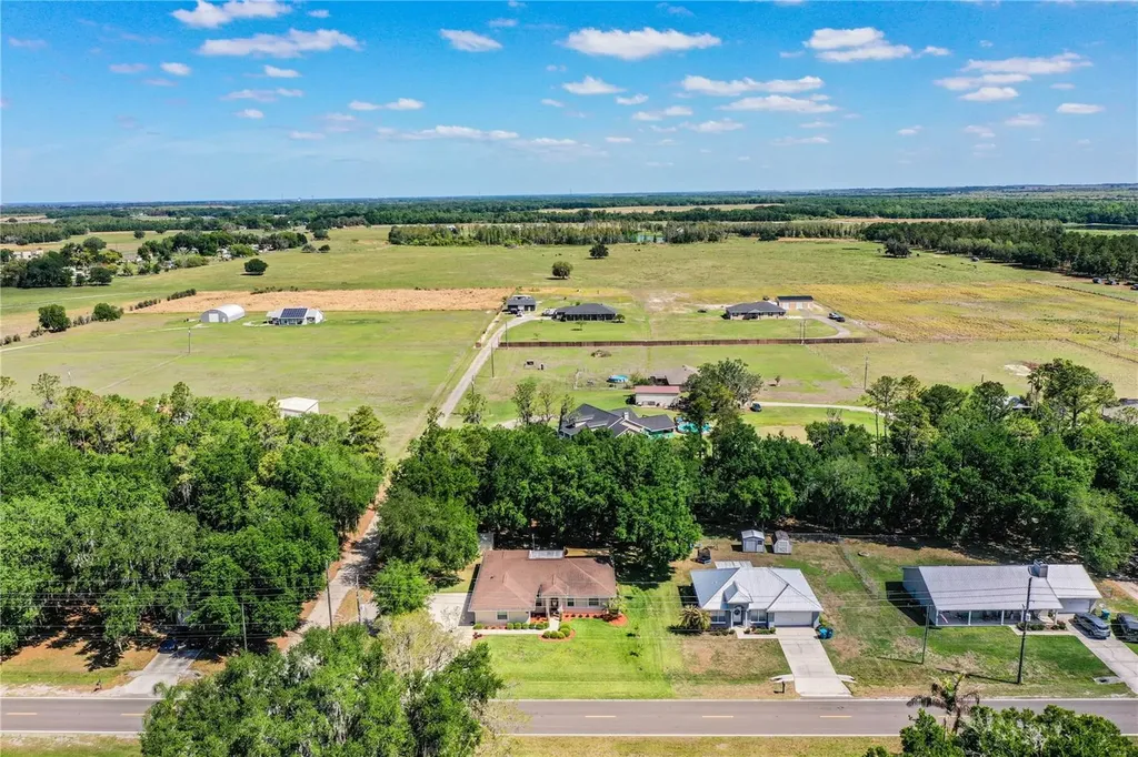 303 9th Street NE Fort Meade FL 33841