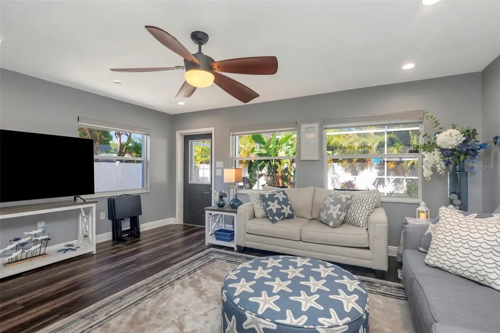 1424 Stewart Boulevard Clearwater FL 33764