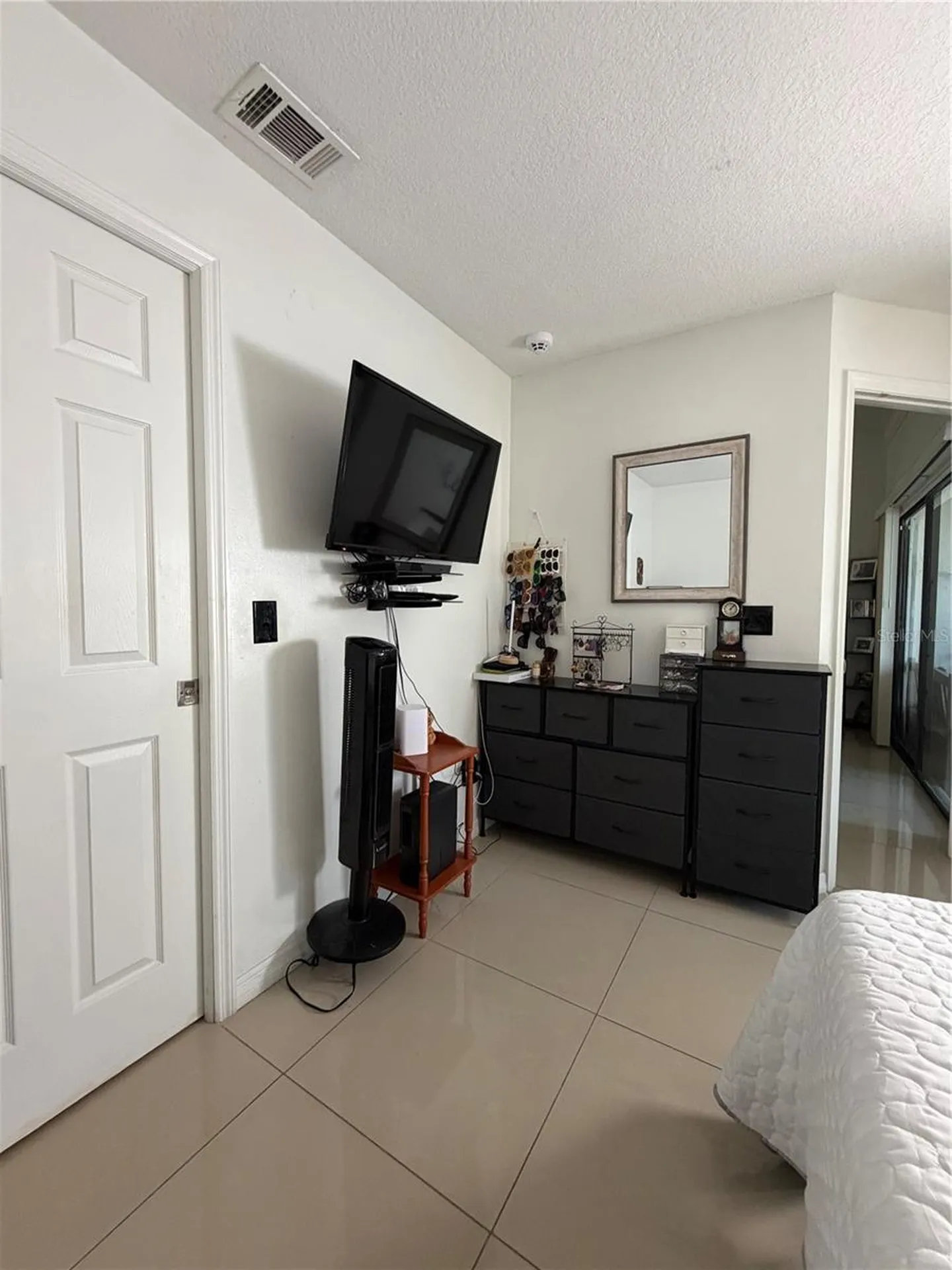 36 Lakepointe Circle Kissimmee FL 34743