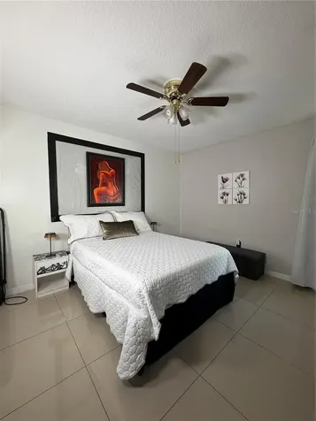 36 Lakepointe Circle Kissimmee FL 34743