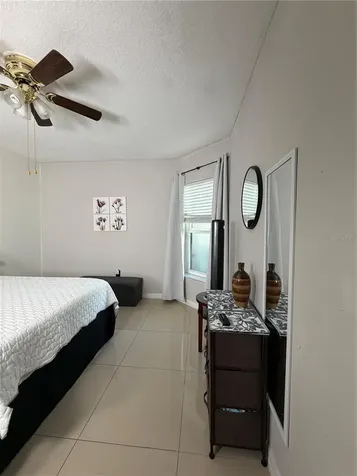 36 Lakepointe Circle Kissimmee FL 34743