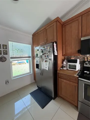 36 Lakepointe Circle Kissimmee FL 34743