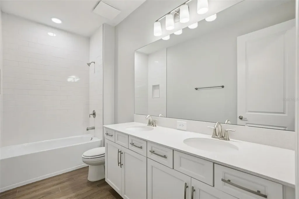 2564 Hawks Overlook Place Oviedo FL 32765