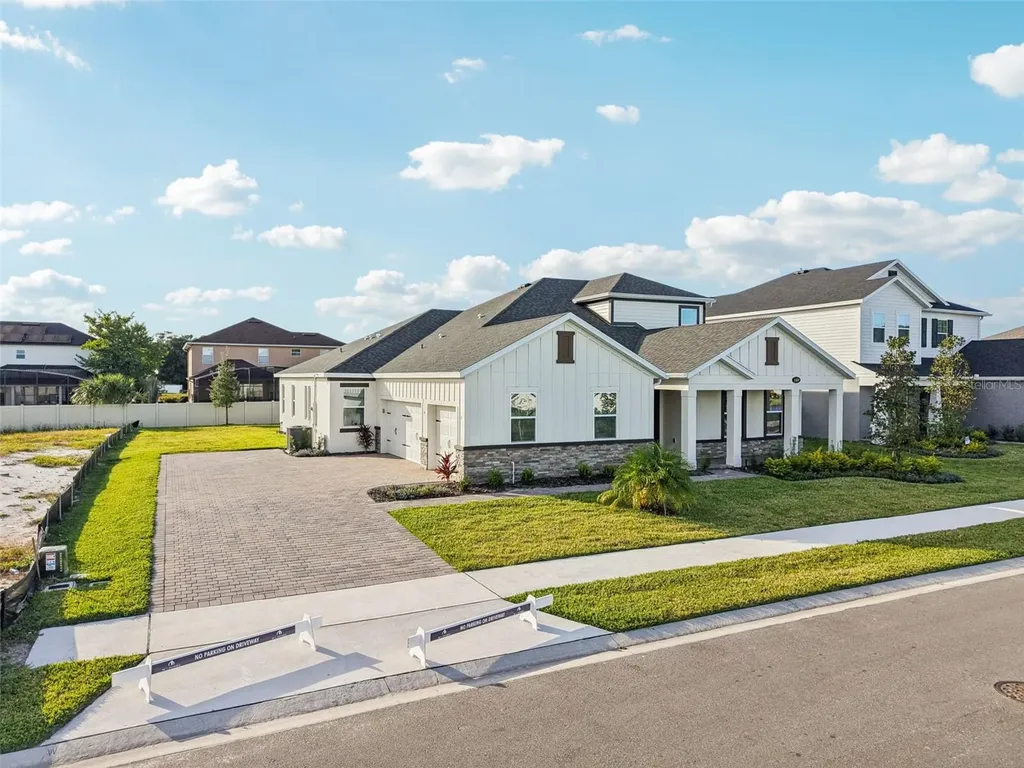 2564 Hawks Overlook Place Oviedo FL 32765