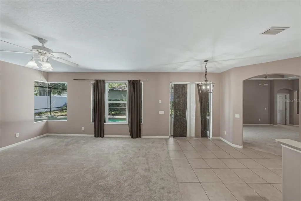1603 Grand Heritage Boulevard Valrico FL 33594