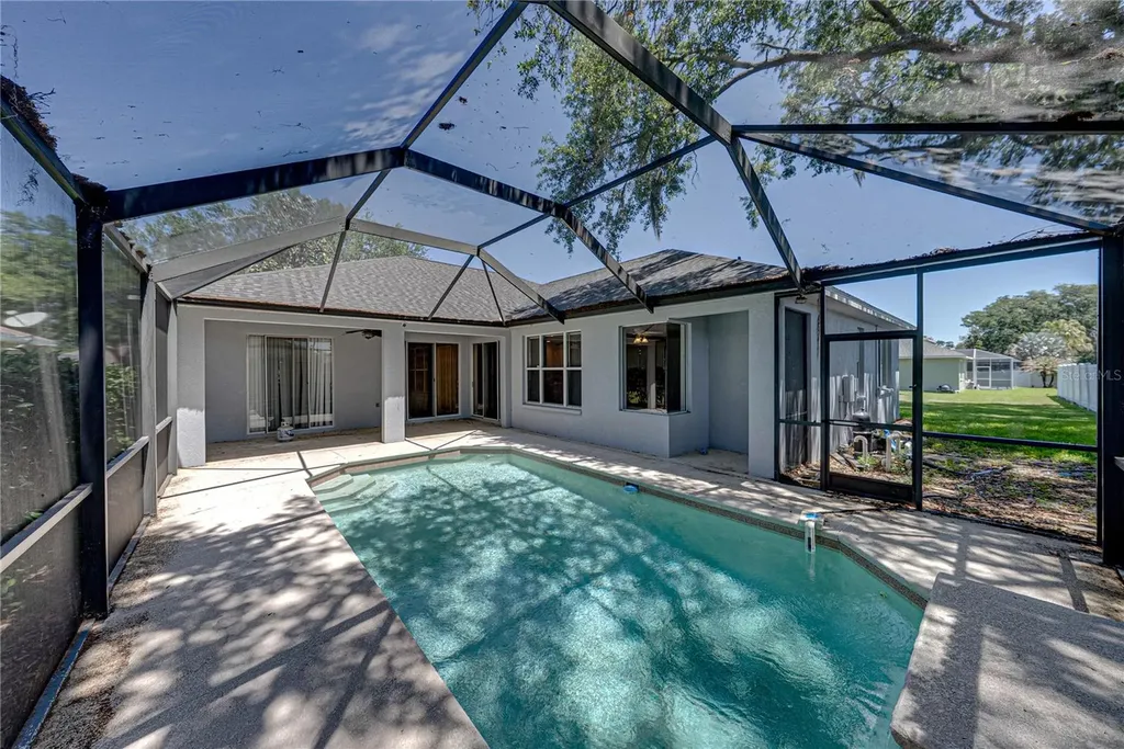 1603 Grand Heritage Boulevard Valrico FL 33594