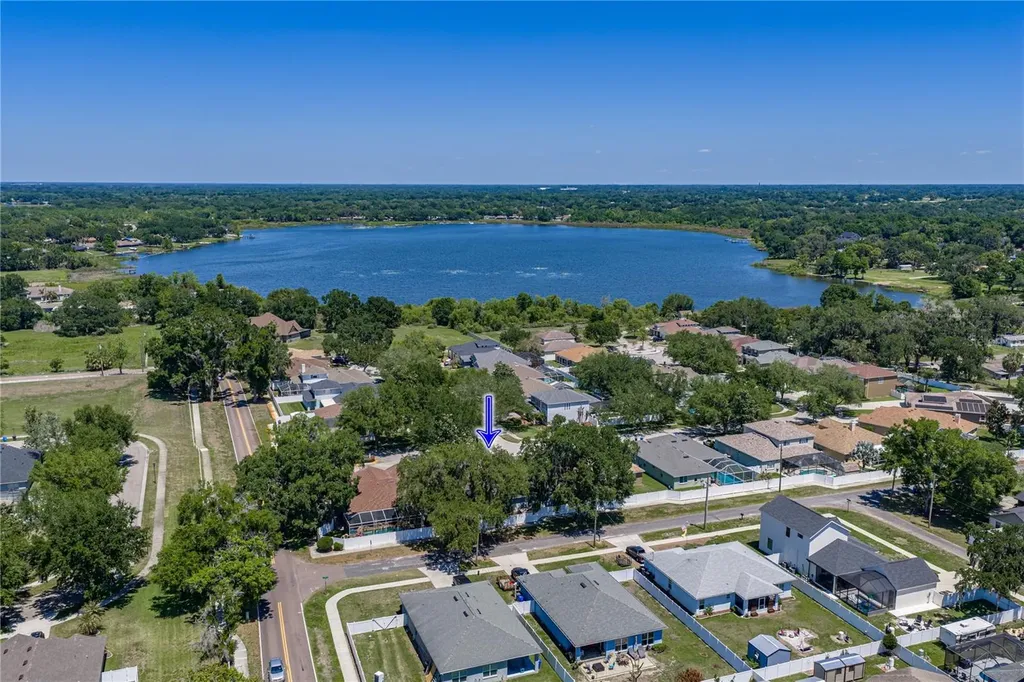 1603 Grand Heritage Boulevard Valrico FL 33594