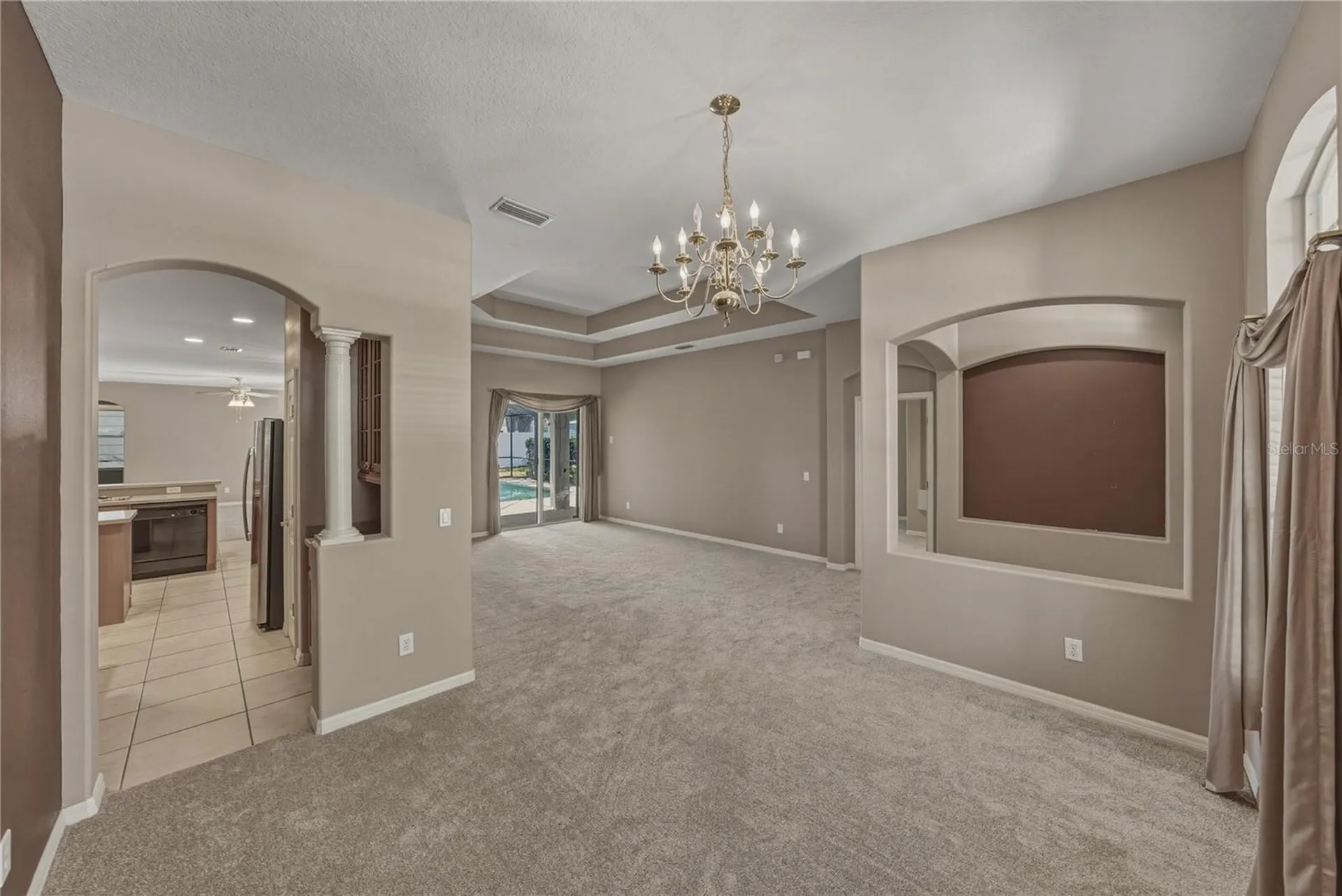 1603 Grand Heritage Boulevard Valrico FL 33594