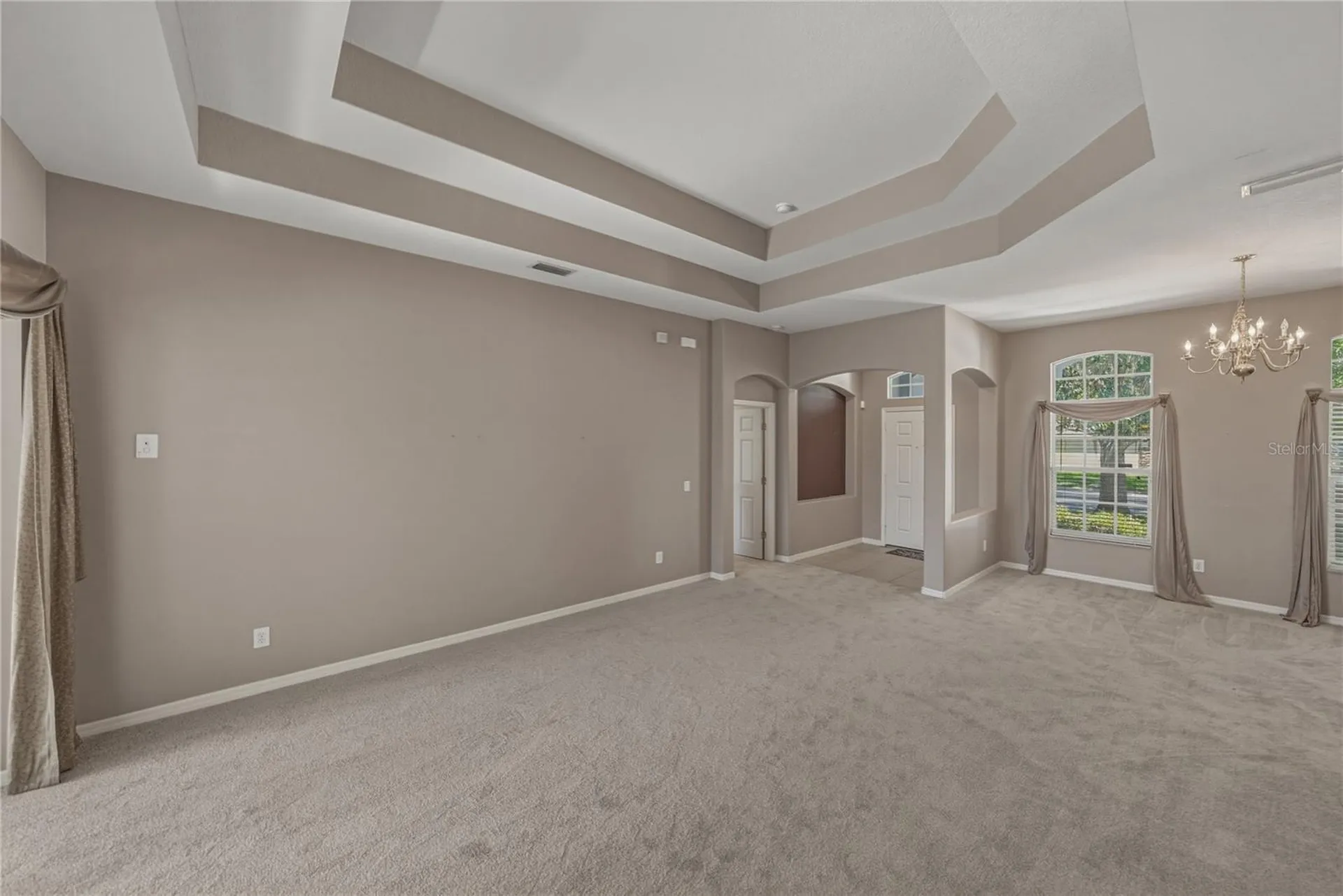 1603 Grand Heritage Boulevard Valrico FL 33594