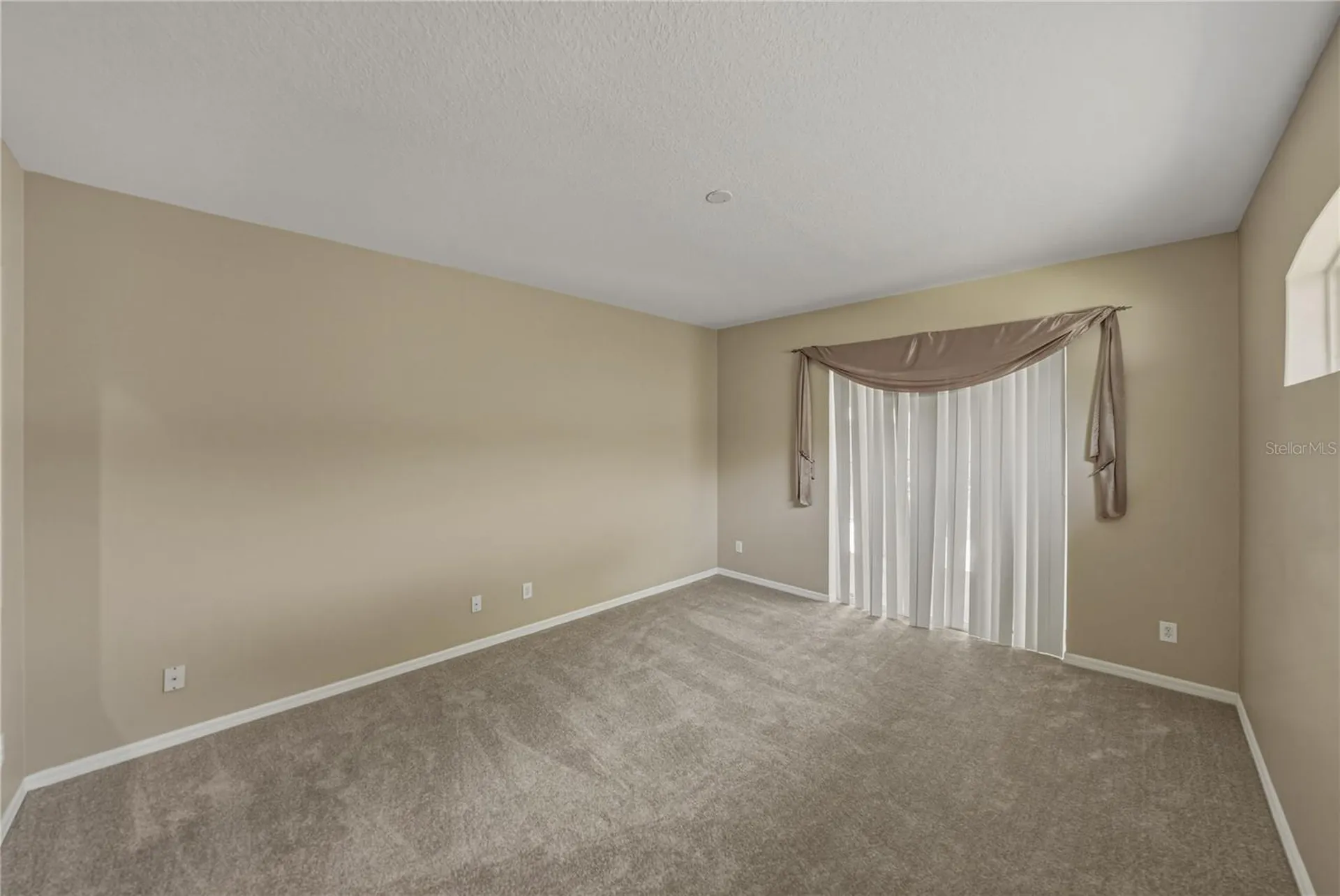 1603 Grand Heritage Boulevard Valrico FL 33594