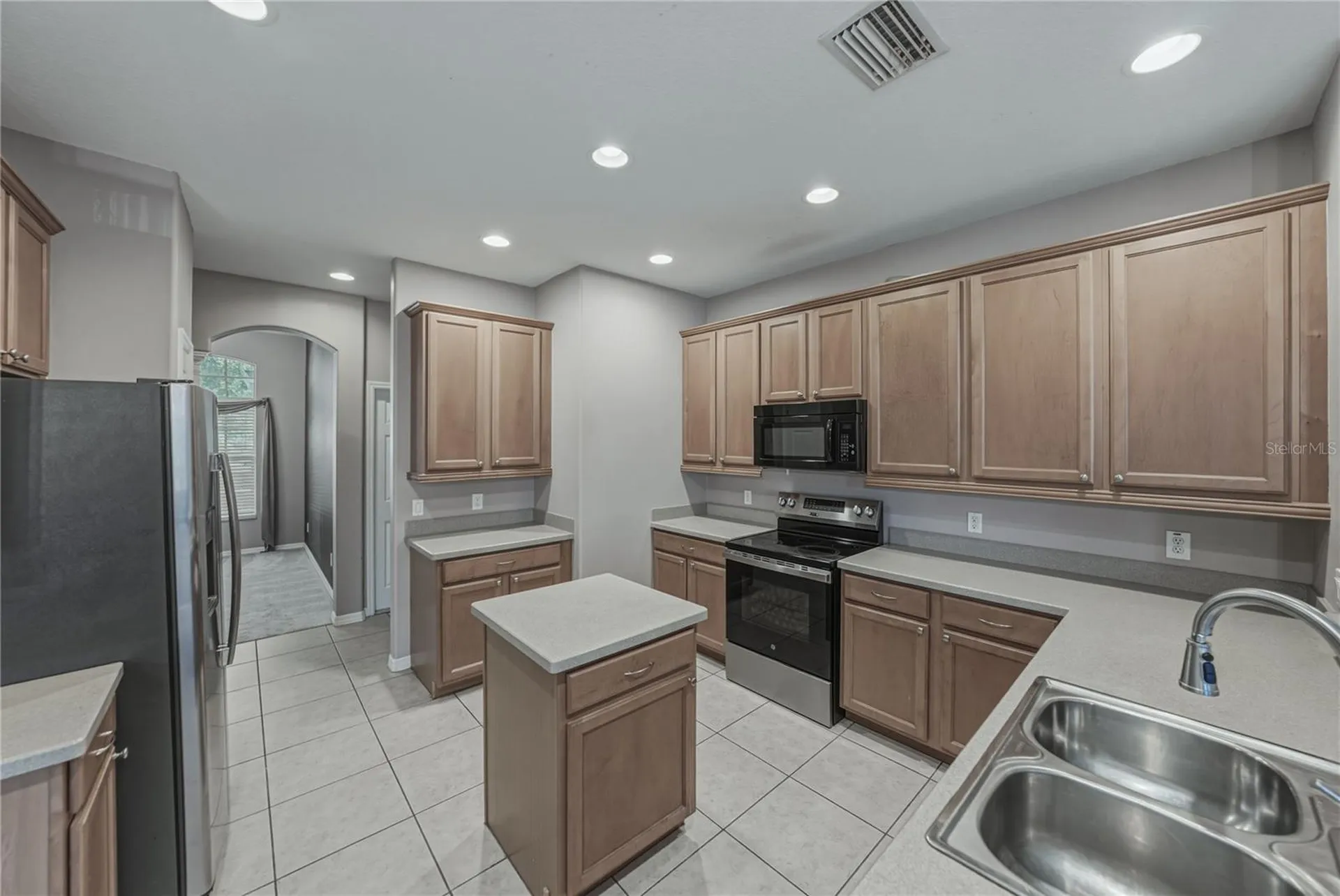 1603 Grand Heritage Boulevard Valrico FL 33594