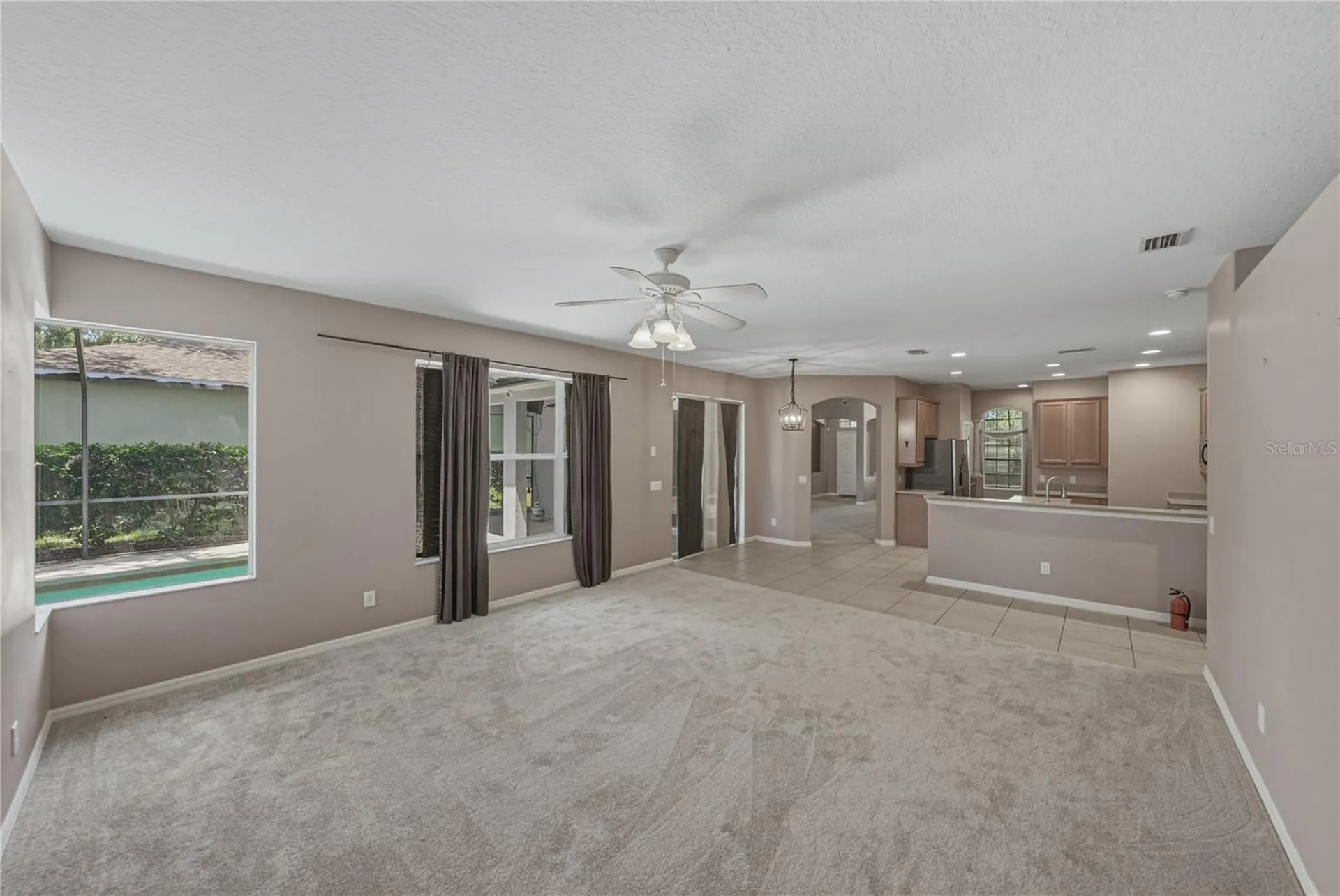 1603 Grand Heritage Boulevard Valrico FL 33594