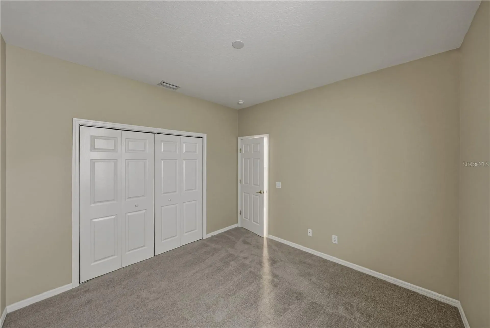1603 Grand Heritage Boulevard Valrico FL 33594