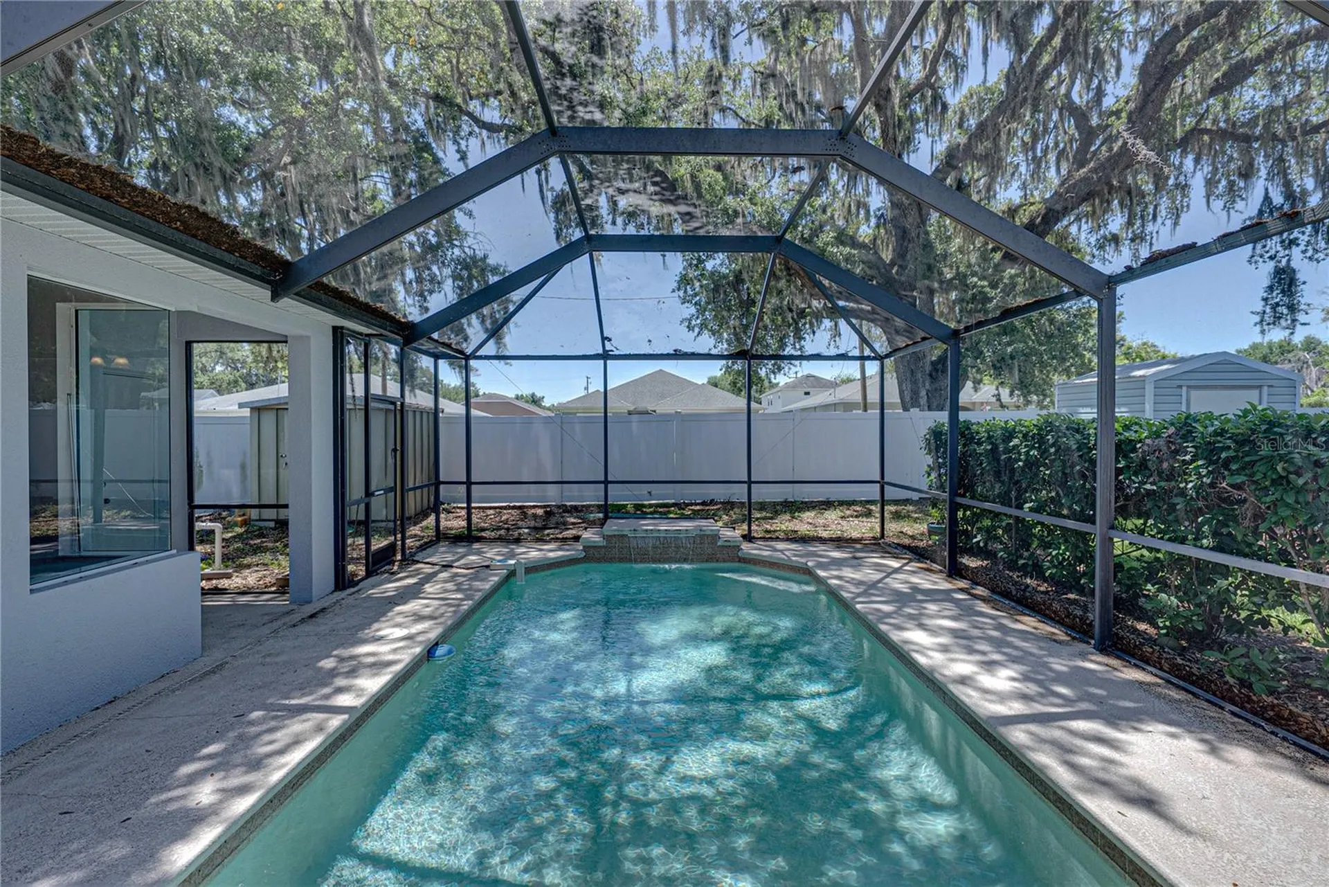 1603 Grand Heritage Boulevard Valrico FL 33594