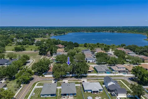 1603 Grand Heritage Boulevard Valrico FL 33594