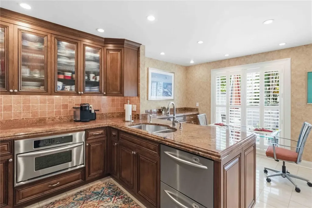 5414 S Crescent Drive Tampa FL 33611