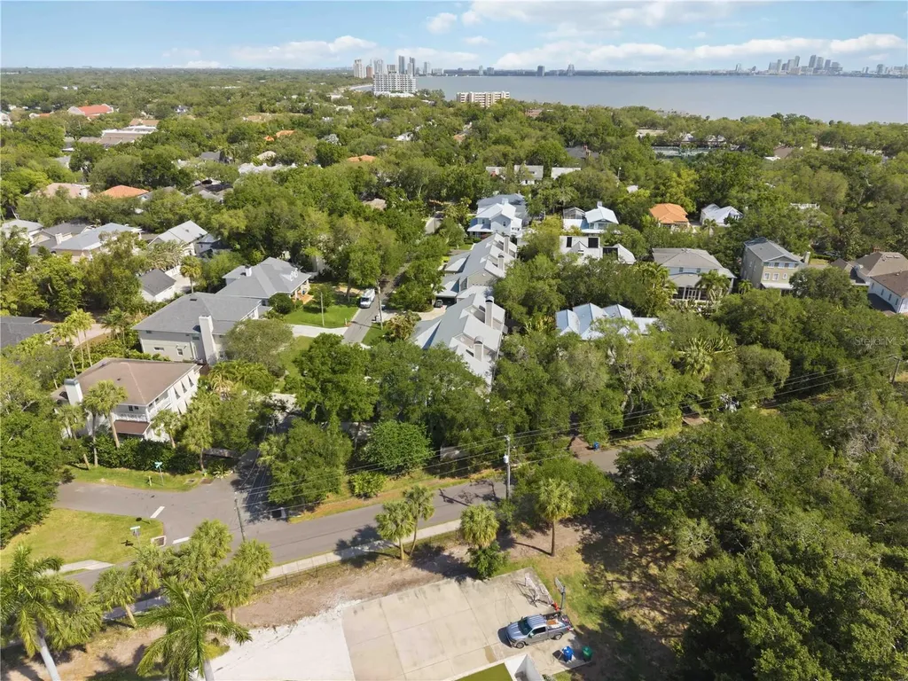 5414 S Crescent Drive Tampa FL 33611