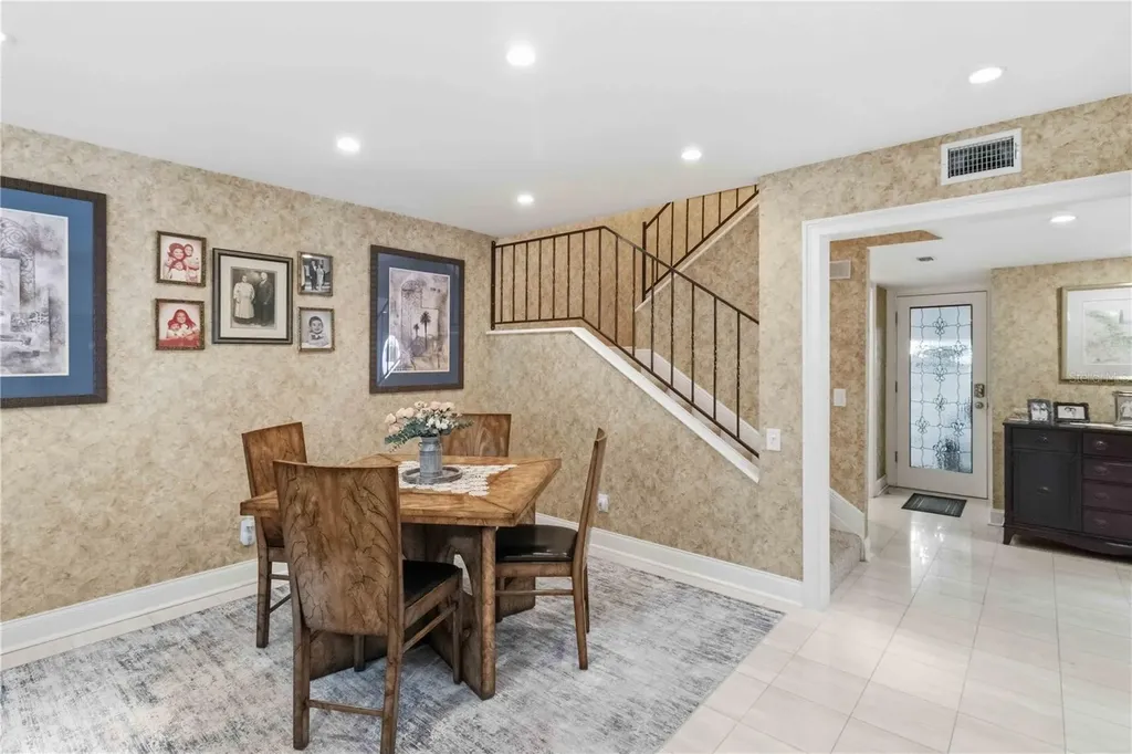 5414 S Crescent Drive Tampa FL 33611