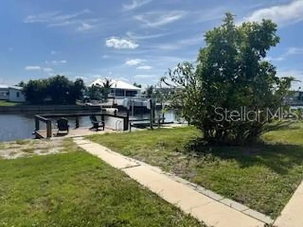 181 SE Beeney Road SE Port Charlotte FL 33952