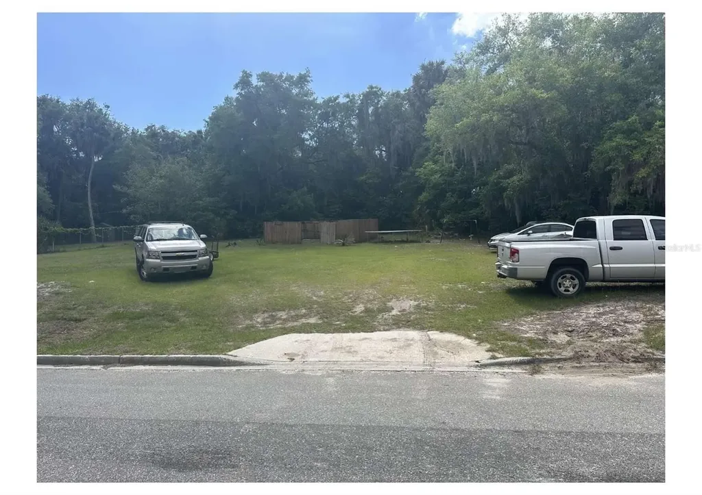 1206 S 12th Street Palatka FL 32177