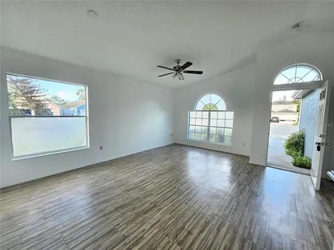 430 Southern Charm Drive Orlando FL 32807