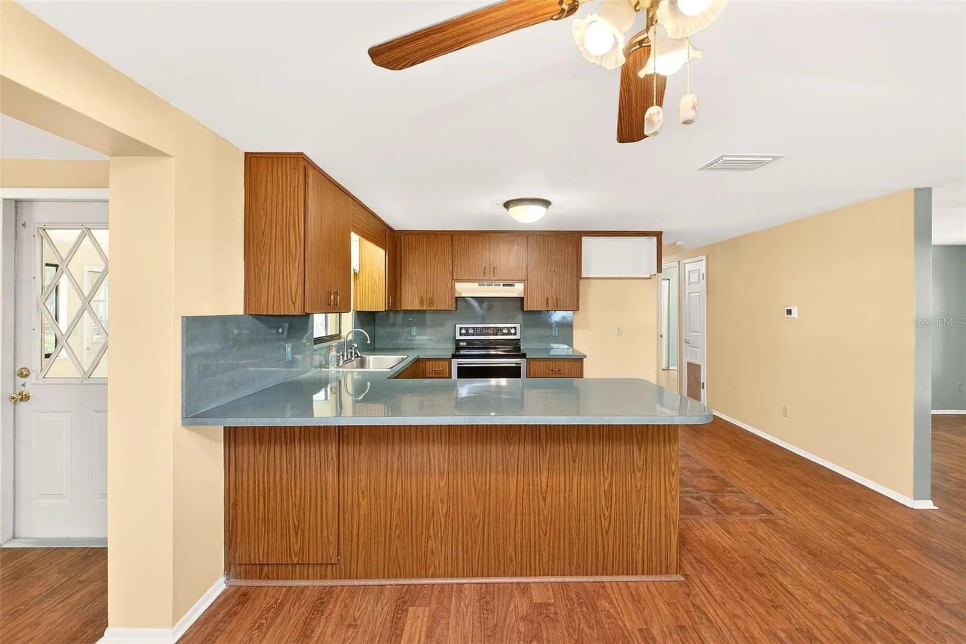 228 Skywood Drive Valrico FL 33594