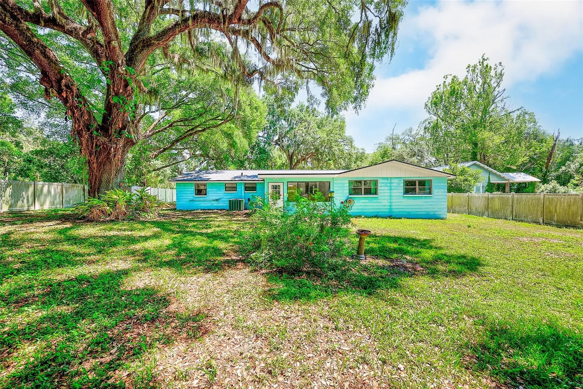 228 Skywood Drive Valrico FL 33594