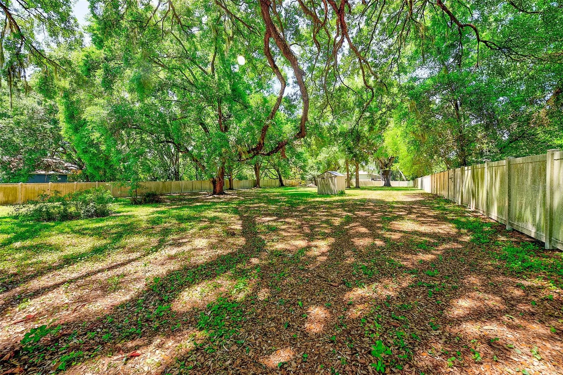 228 Skywood Drive Valrico FL 33594