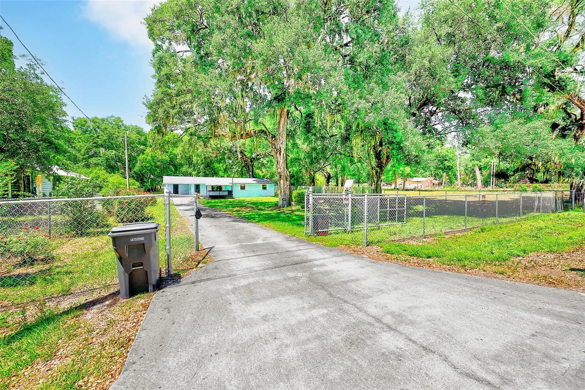 228 Skywood Drive Valrico FL 33594