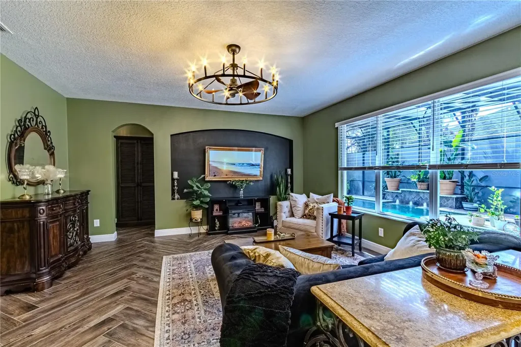 2243 Three Rivers Drive Orlando FL 32828