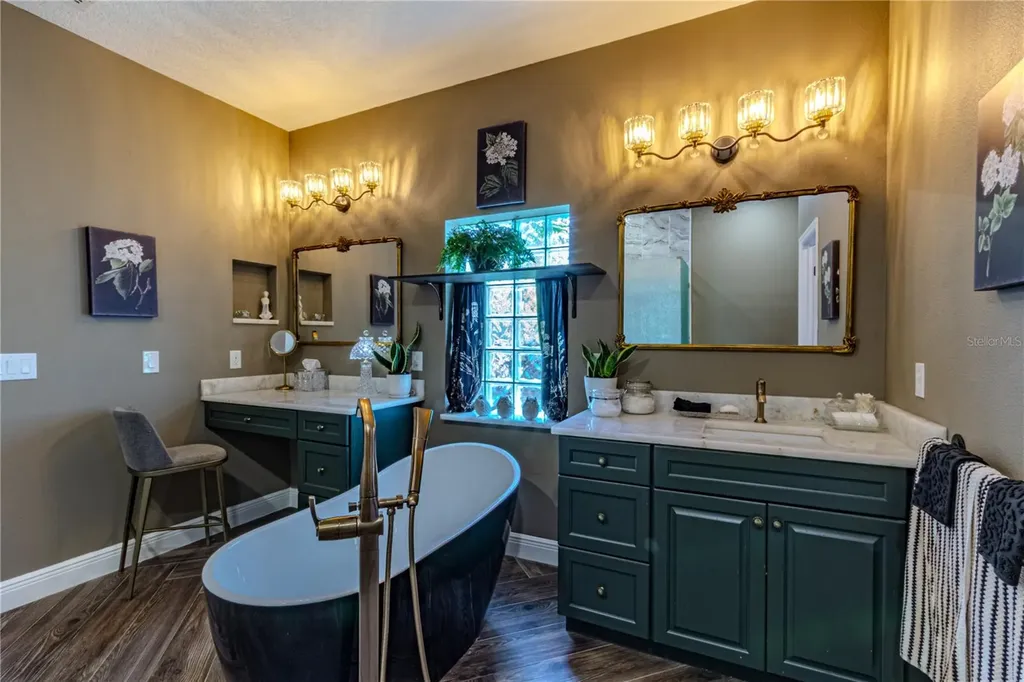 2243 Three Rivers Drive Orlando FL 32828