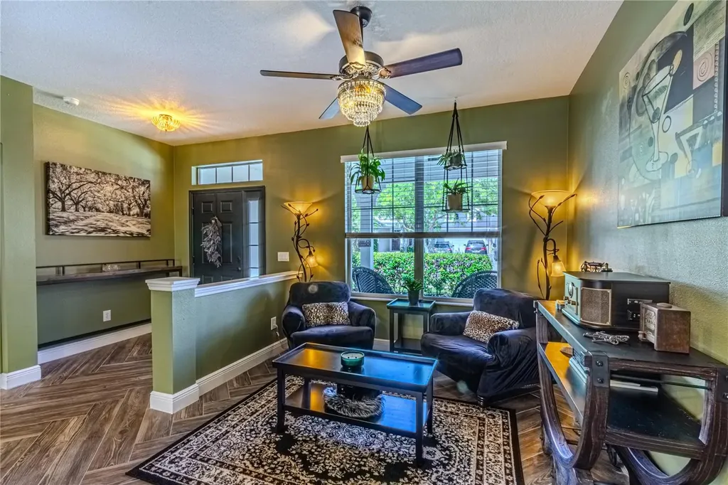 2243 Three Rivers Drive Orlando FL 32828