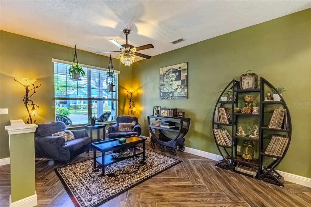 2243 Three Rivers Drive Orlando FL 32828