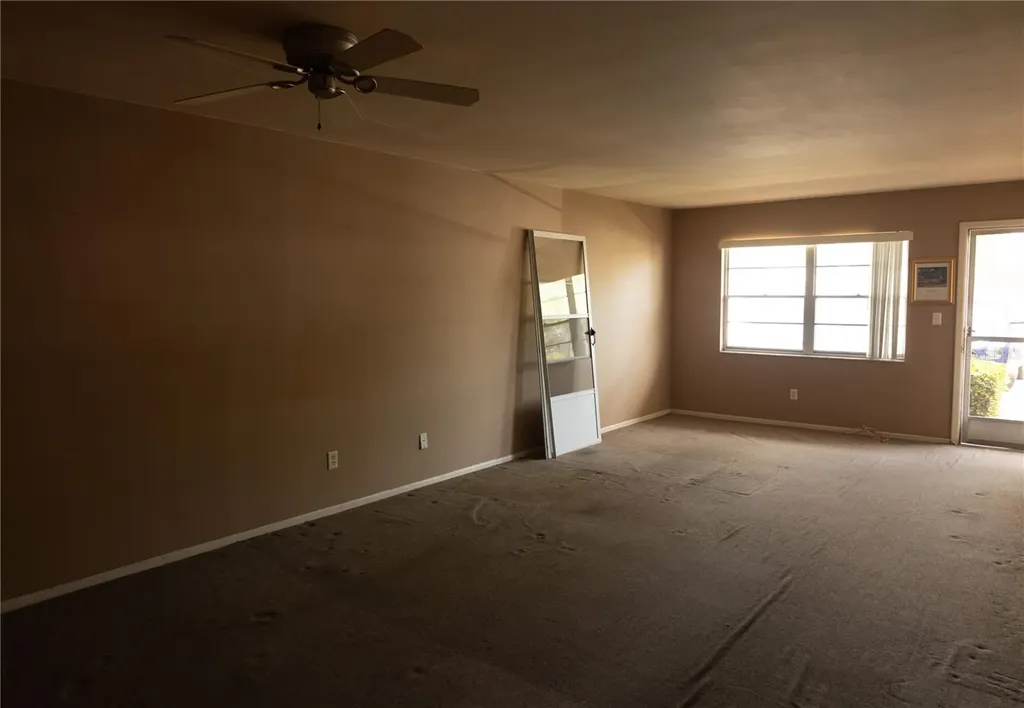 6645 1st Avenue N St Petersburg FL 33710