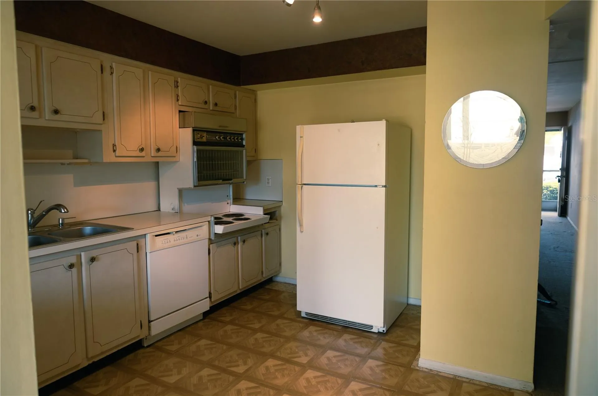6645 1st Avenue N St Petersburg FL 33710