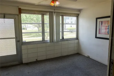 6645 1st Avenue N St Petersburg FL 33710