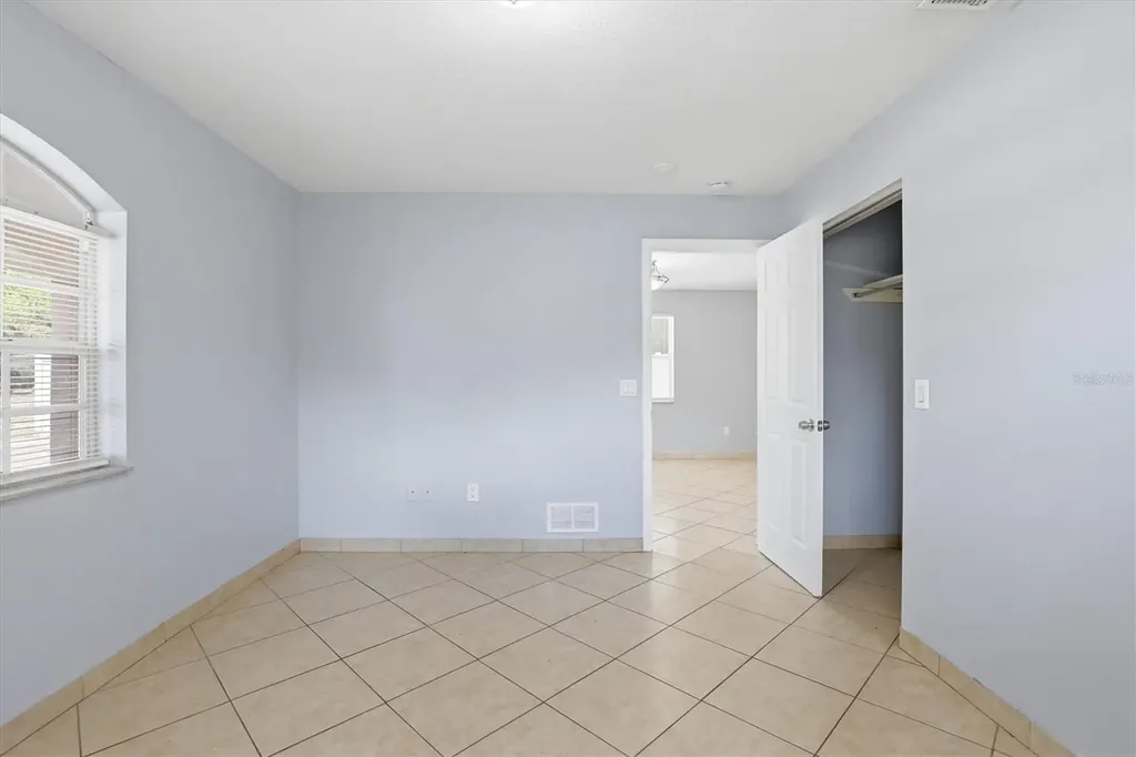 1708 E Genesee Street Tampa FL 33610