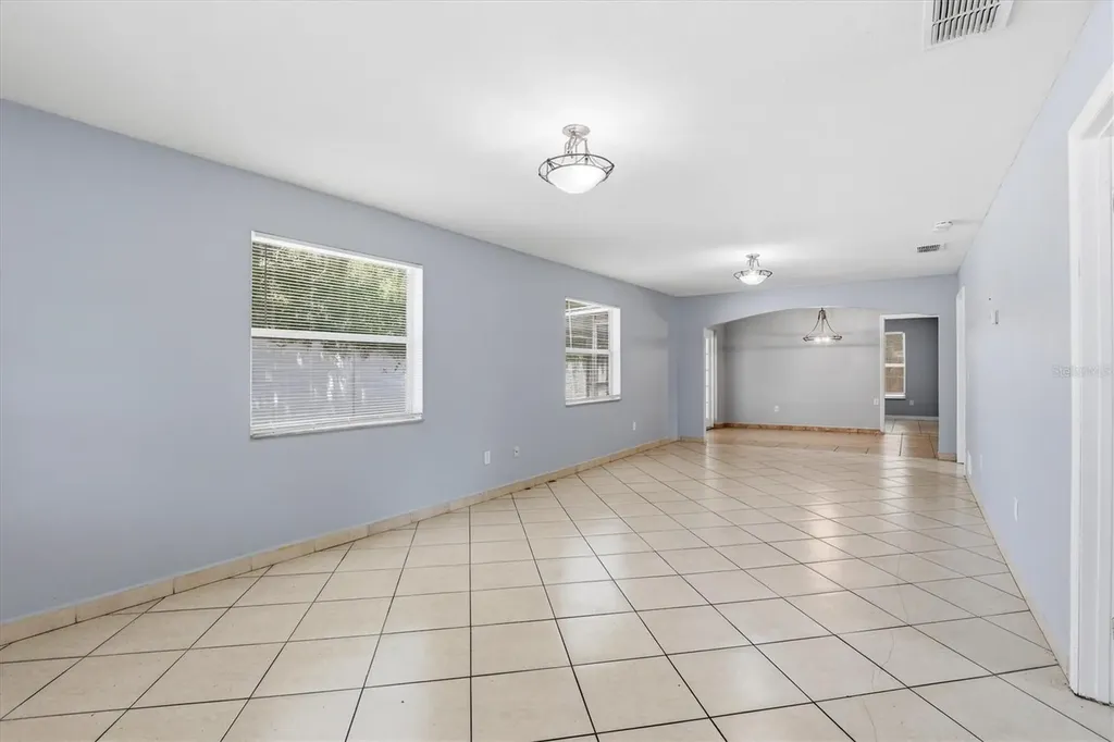 1708 E Genesee Street Tampa FL 33610